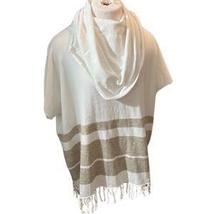 NWT FATE CREAM COWL NECK SWEATER - Size one size B10